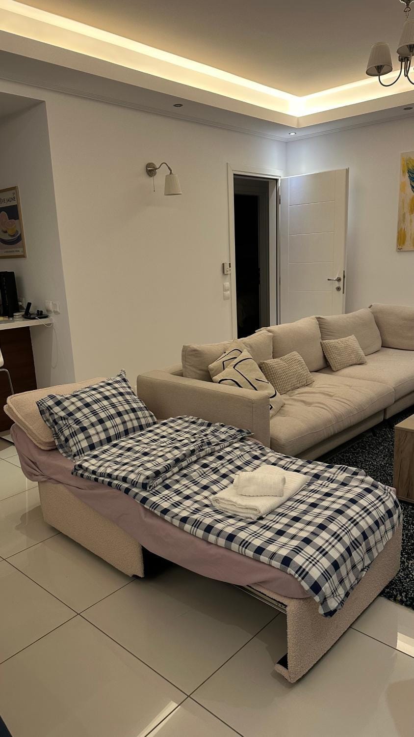 A decent stay in center Glyfada Apartment in South Athens