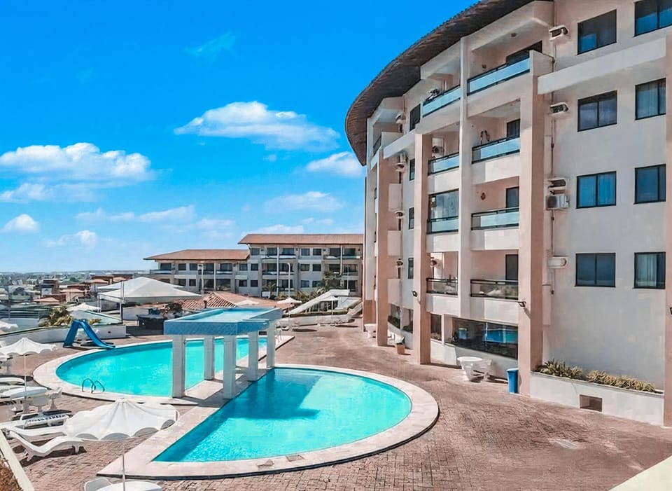 Property building, Day, Swimming pool