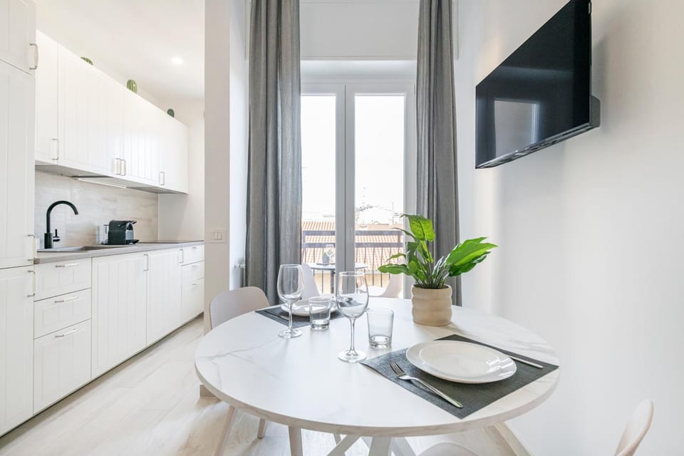 Easylife - Milan - Paoli 6 P3 - Navigli Apartment in Milan