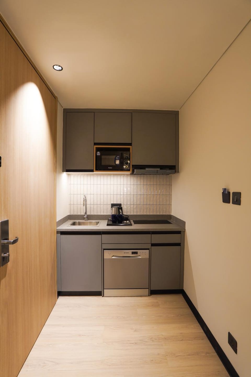 Kitchen or kitchenette, stove