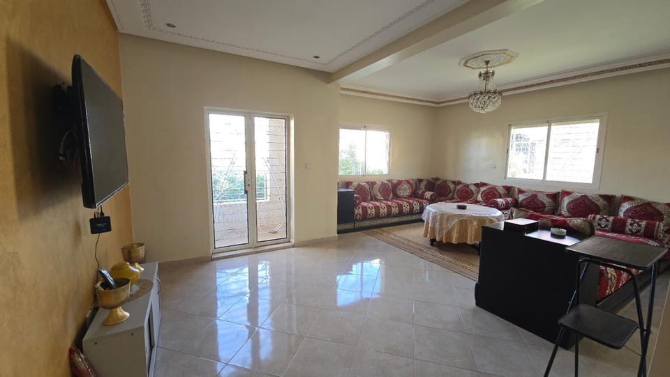 Communal lounge/ TV room, TV and multimedia, Living room, Seating area