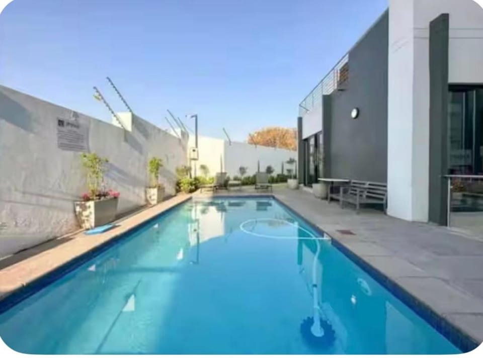Pool view, Swimming pool