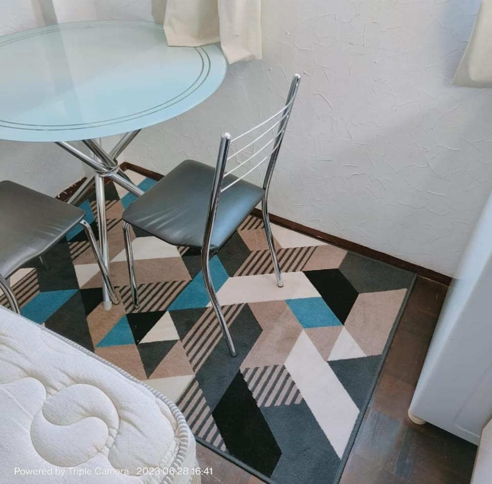 Espaço completo tudo junto apenas 100m da Catedral Apartment in Cascavel