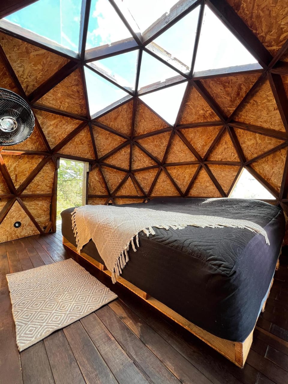 Bed, Bedroom, Sunrise