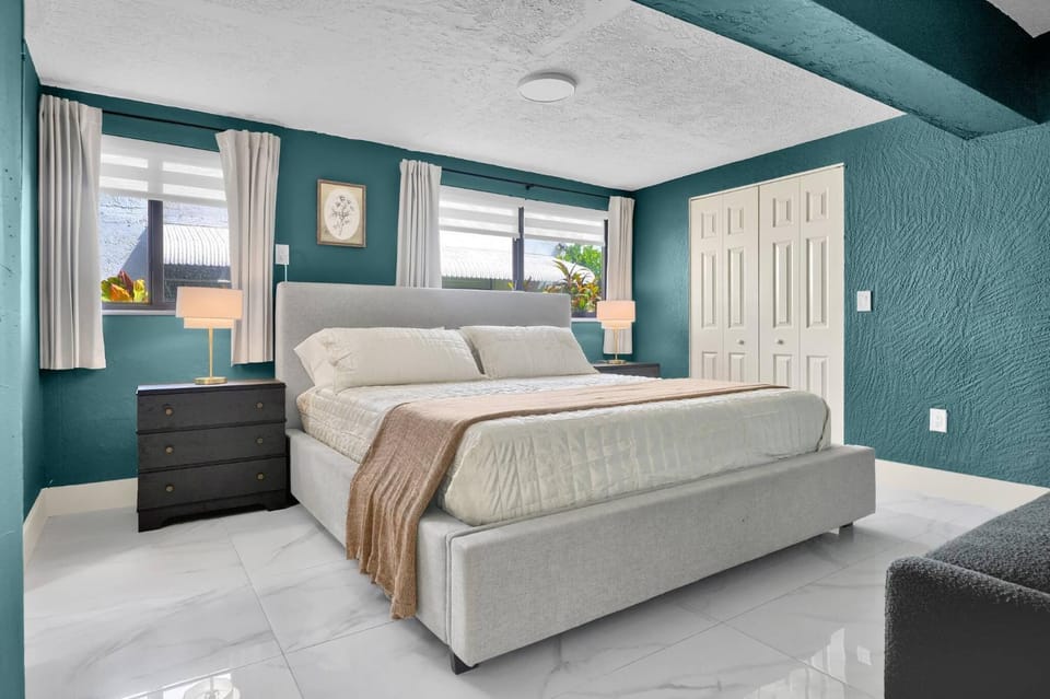 Bed, Bedroom
