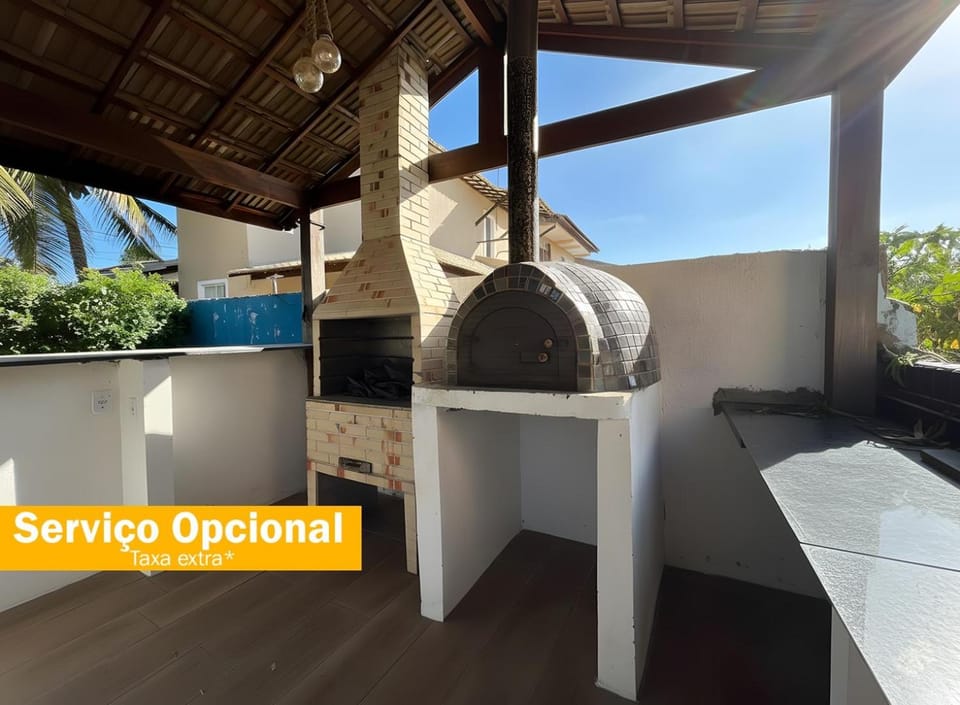 Casa Branca 3 Quartos Pé na Areia House in Arembepe