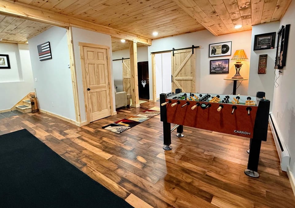 2S New log cabin in Bethlehem - privacy, firepit, great location! Cabin in Bethlehem