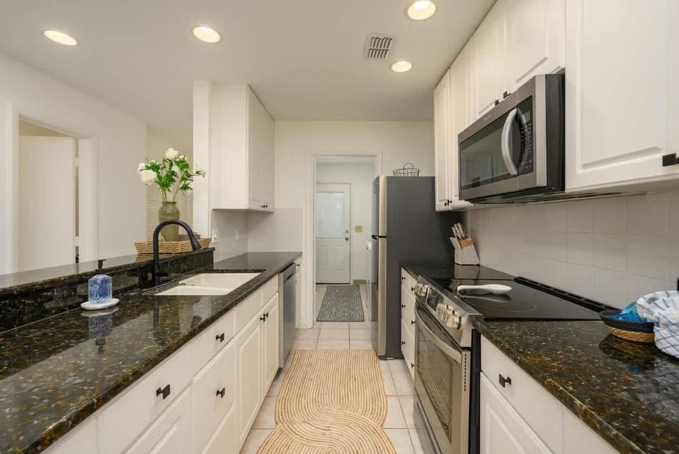 203 Tennismaster Shipyard Villa with Pool Views House in Hilton Head Island
