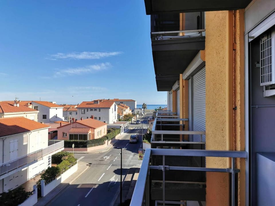 Résidence Suffren - Appartement 2 pièces 4 couchages LE BARCARÈS. Réf: 10SUF_305 MAE-1523 Apartment in Le Barcarès