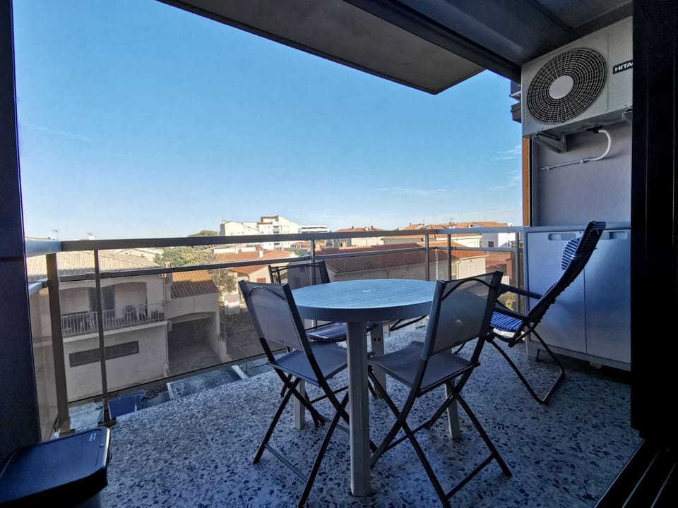 Résidence Suffren - Appartement 2 pièces 4 couchages LE BARCARÈS. Réf: 10SUF_305 MAE-1523 Apartment in Le Barcarès