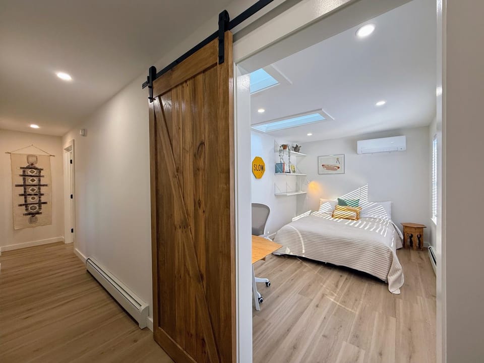 2T Bethlehem Retreat with Stunning Sunset Views in the Heart of the White Mountains House in Littleton