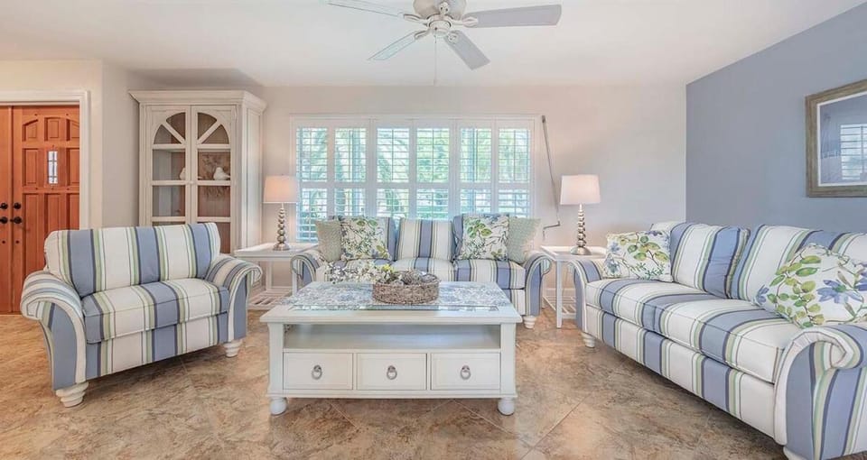 Tropical Cabana Villa in Cape Coral
