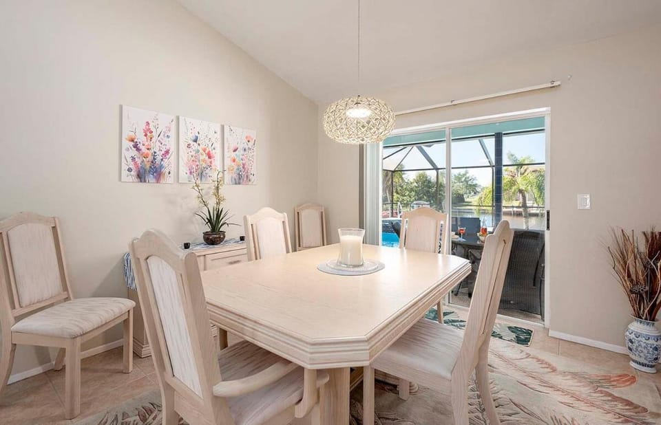 Turtle Cay Villa in Cape Coral