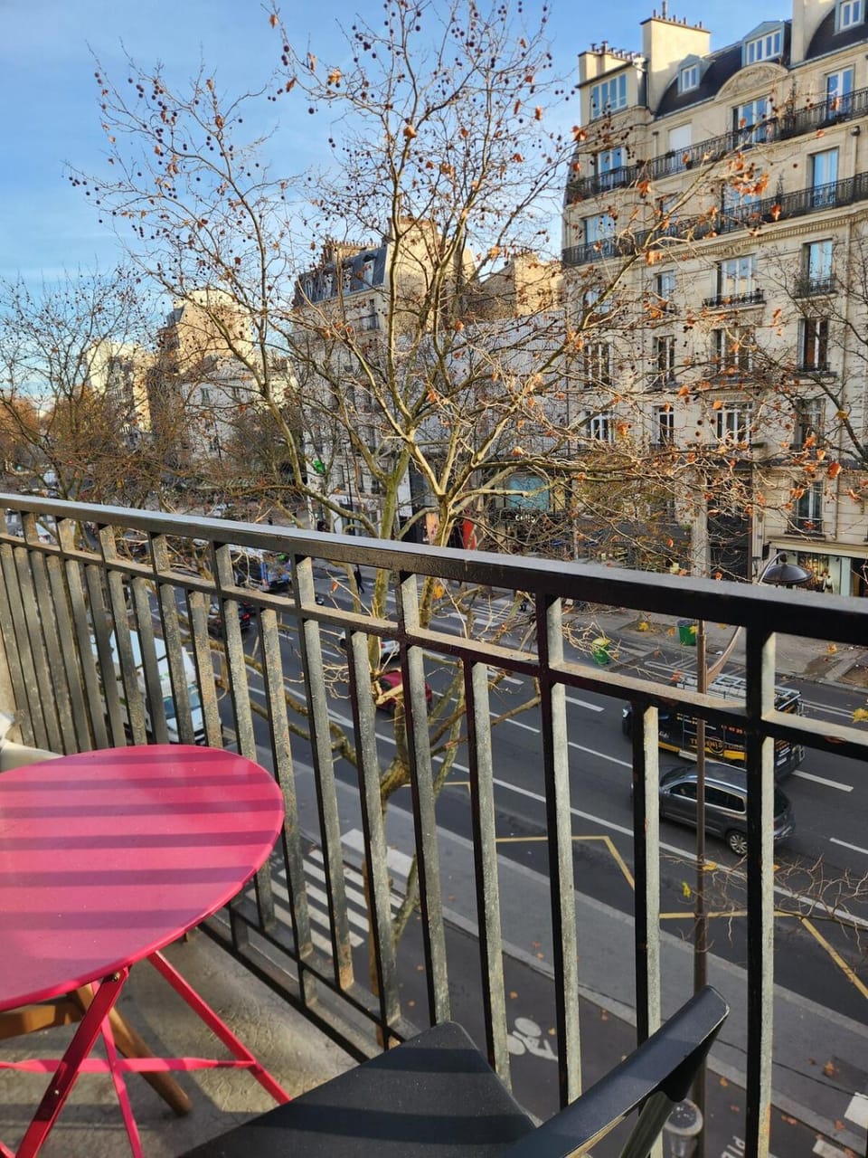 Appartement petit proche metro Alesia Apartment in Paris