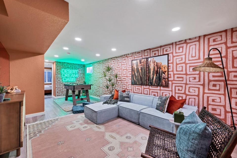 TV and multimedia, Living room, Seating area