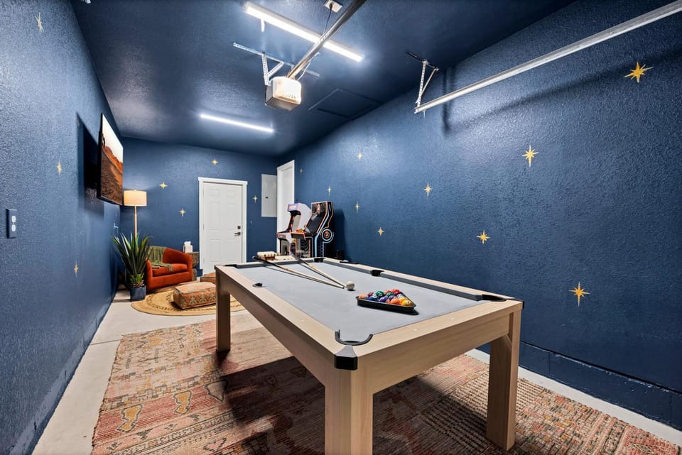 Billiard, Game Room, TV and multimedia