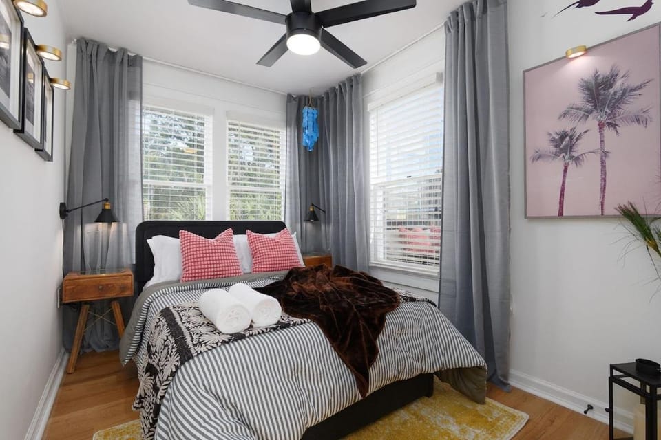 Bed, Bedroom