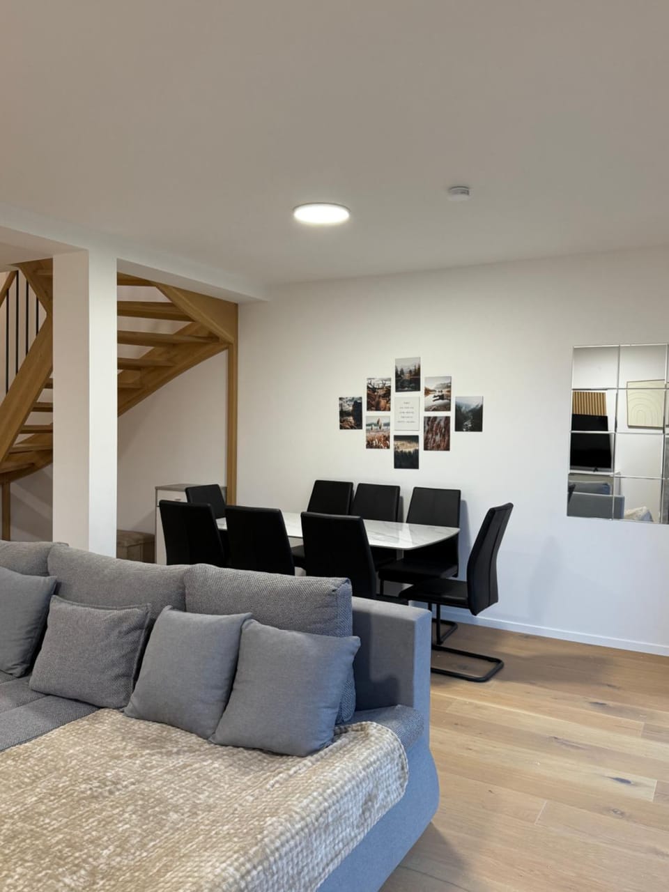 My Deer Apartment House in Vienna