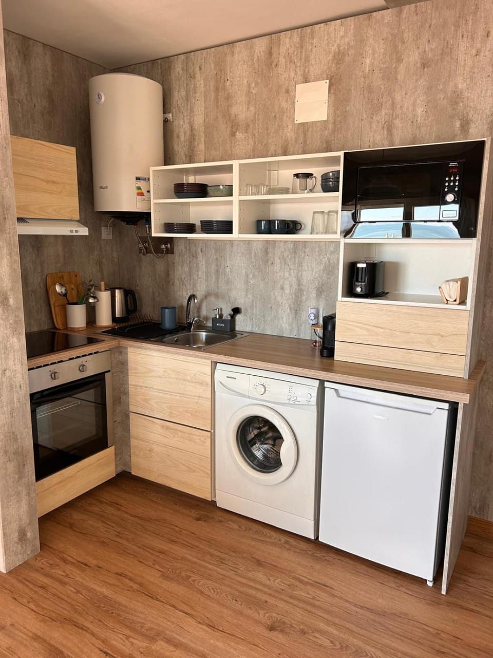 Kitchen or kitchenette