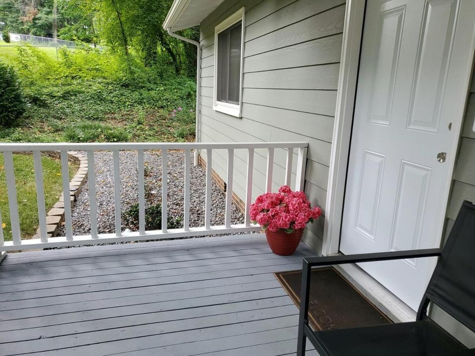 Balcony/Terrace, Garden view