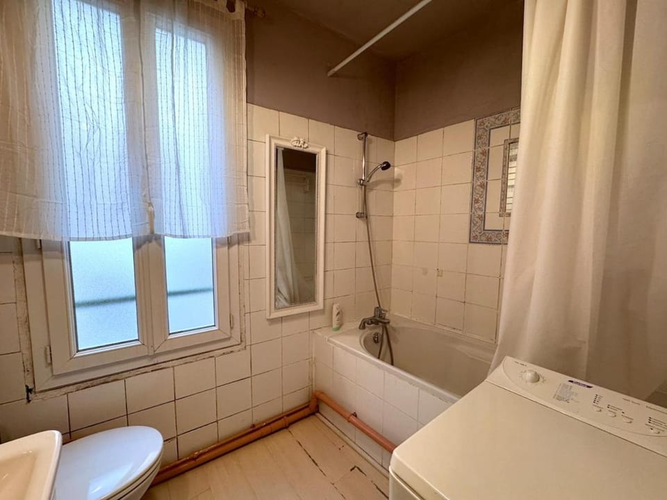 Le Repaire des Sablons 2 Pers 150m place du marche Apartment in Fontainebleau