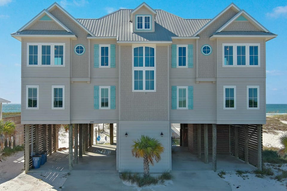 Property building, Day