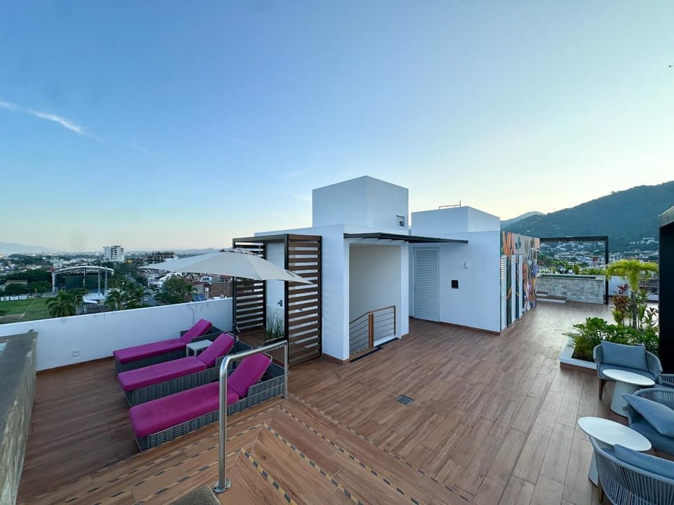 VREDE - Modern Ocean View - Great Rooftop Amenities Apartment in Puerto Vallarta