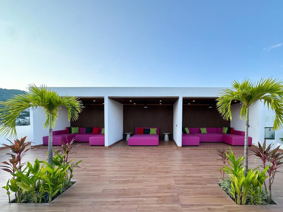 VREDE - Modern Ocean View - Great Rooftop Amenities Apartment in Puerto Vallarta