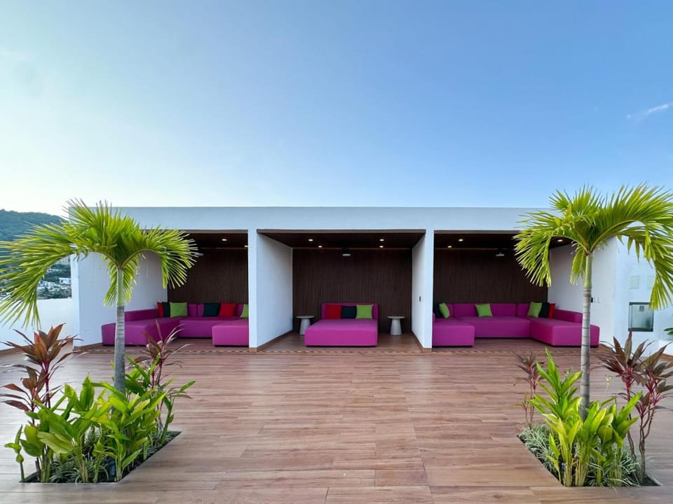VREDE - Modern Ocean View - Great Rooftop Amenities Apartment in Puerto Vallarta