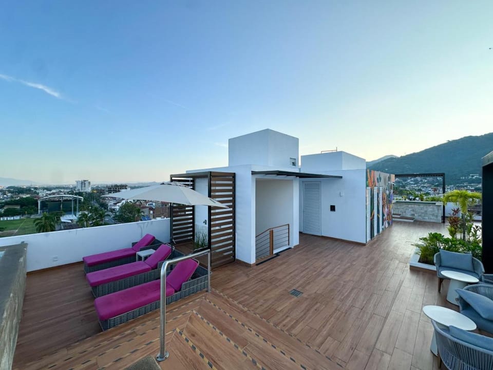 VREDE - Modern Ocean View - Great Rooftop Amenities Apartment in Puerto Vallarta