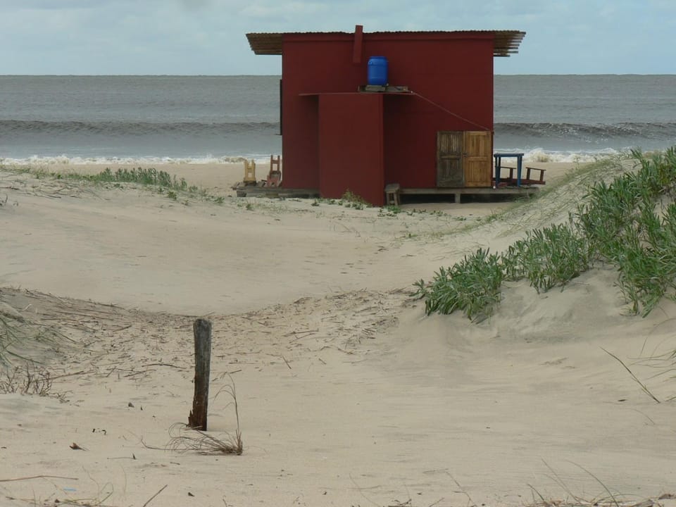 Cabaña azul House in Rocha Department, Uruguay