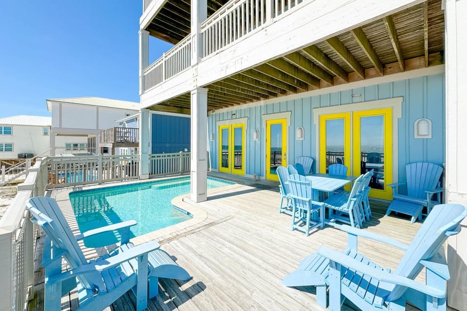 Property building, Patio, Day, View (from property/room), Balcony/Terrace, Pool view, Swimming pool, sunbed
