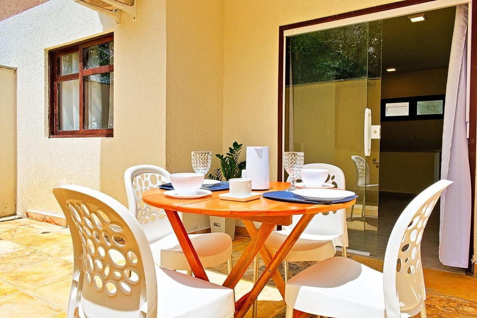 Balcony/Terrace, Dining area, Meals