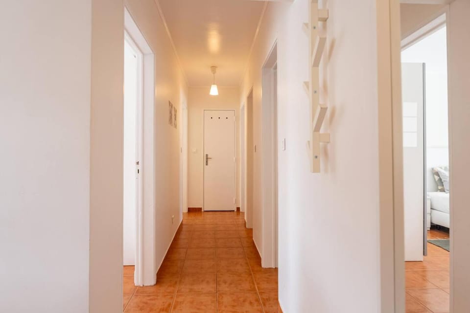 Olivais Metro 3BR by Perfect Getaway Apartment in Lisbon