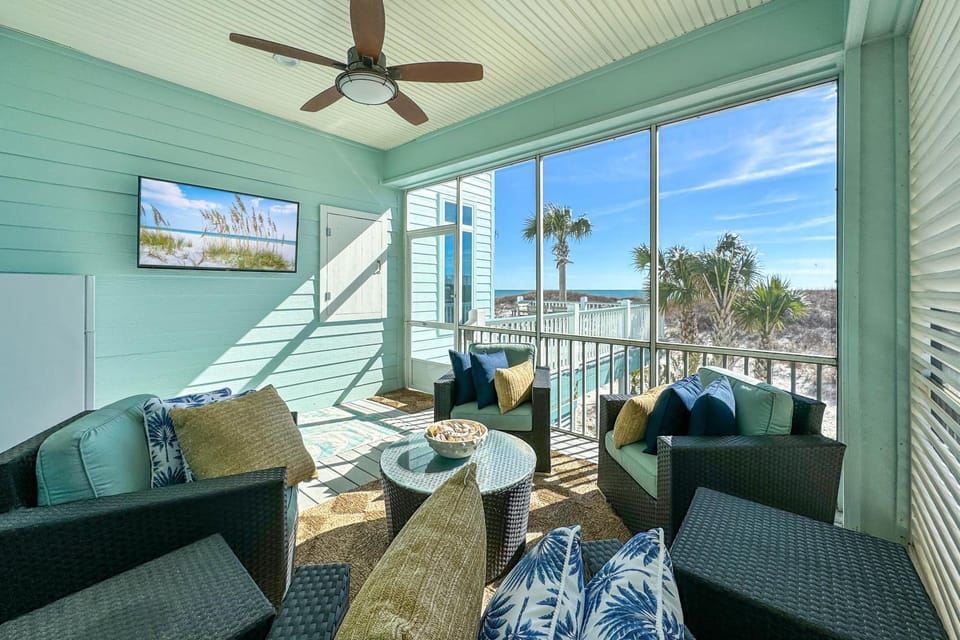 Patio, View (from property/room), Balcony/Terrace, Seating area