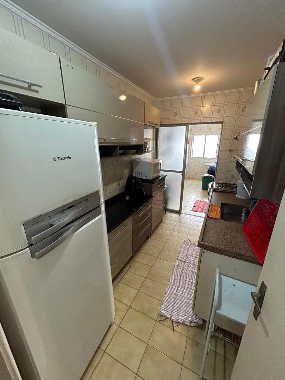 Apartamento bem localizado a 600 metros da praia Apartment in State of São Paulo