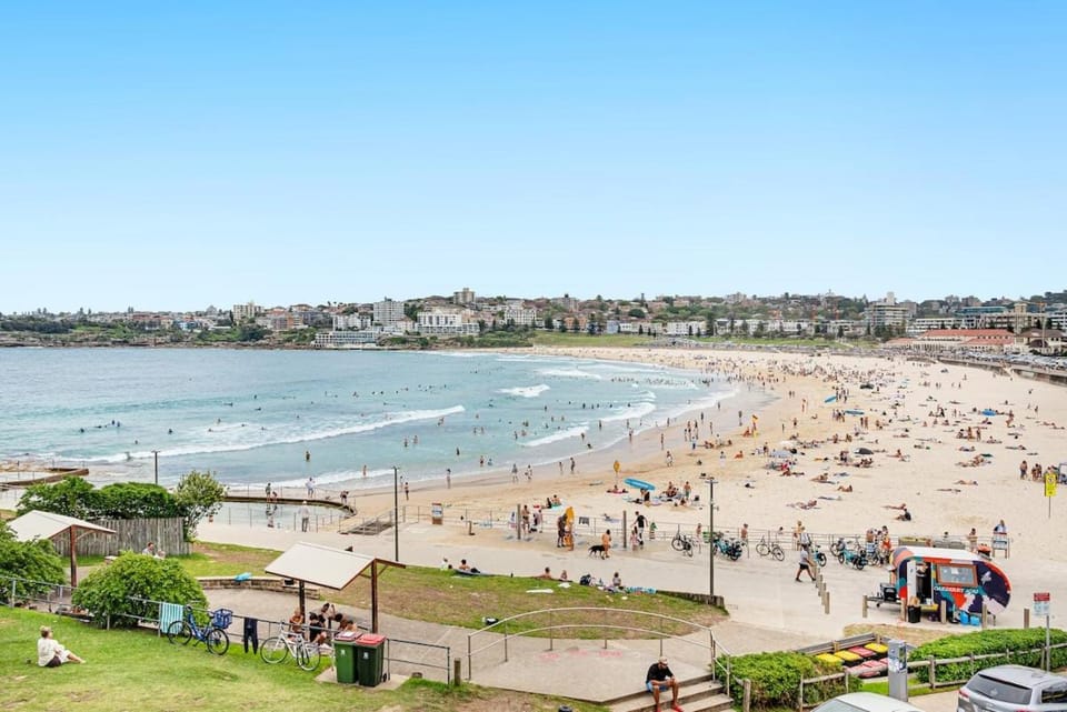 Dreamy Bondi The View Beachfront Studio Apartment in Sydney