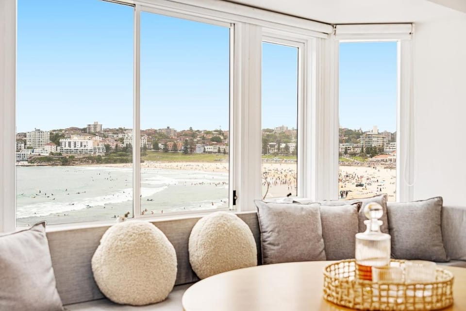 Dreamy Bondi The View Beachfront Studio Apartment in Sydney