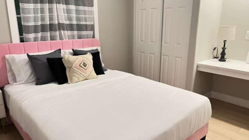 Gillespie 1059 B 3Bed 2bath by SD Stay House in Spring Valley