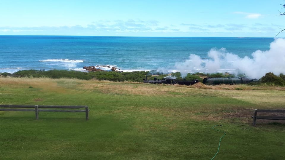 Elandra Hayborough - Pet Friendly No Fencing - No Linen Included House in Port Elliot