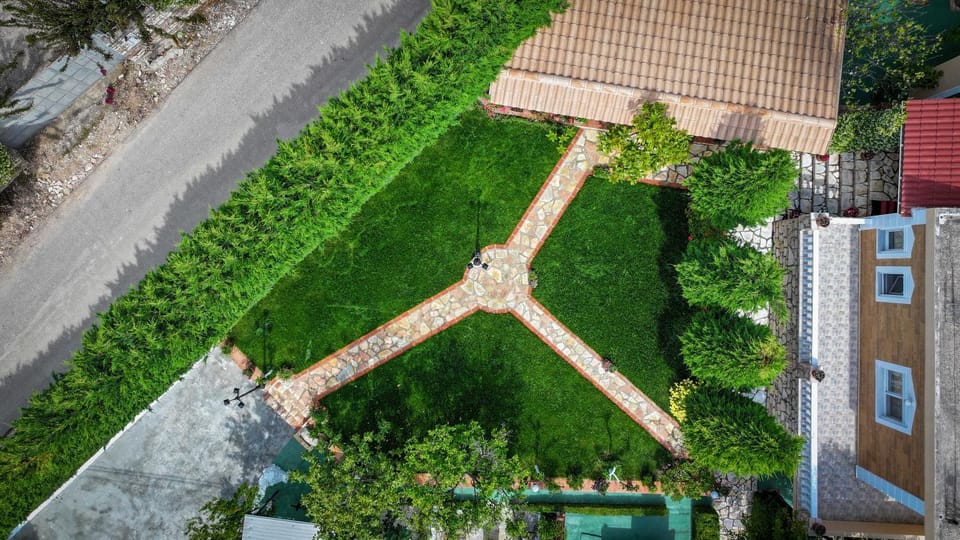 Villa M Cako Villa in Ksamil