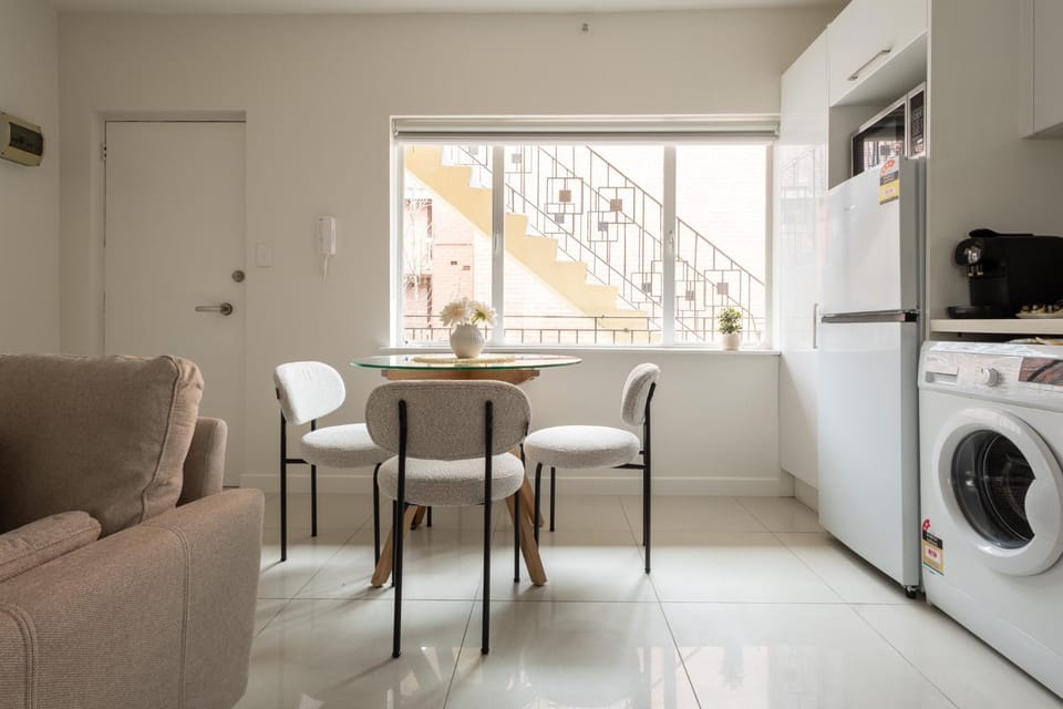 Living room, Seating area, Dining area, washing machine
