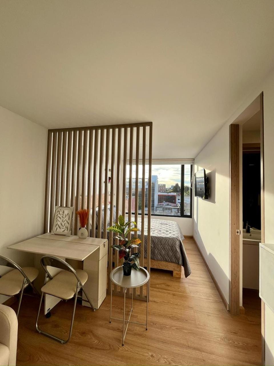 Edificio Tribeca 94 -Loft de negocios, Cerca al parque de la 93, Zona Norte Apartment in Bogota
