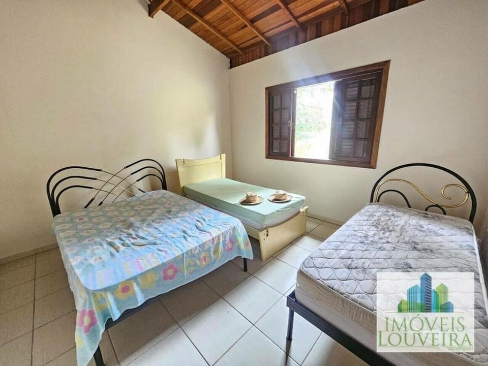 Chácara com 3 dormitórios House in Louveira