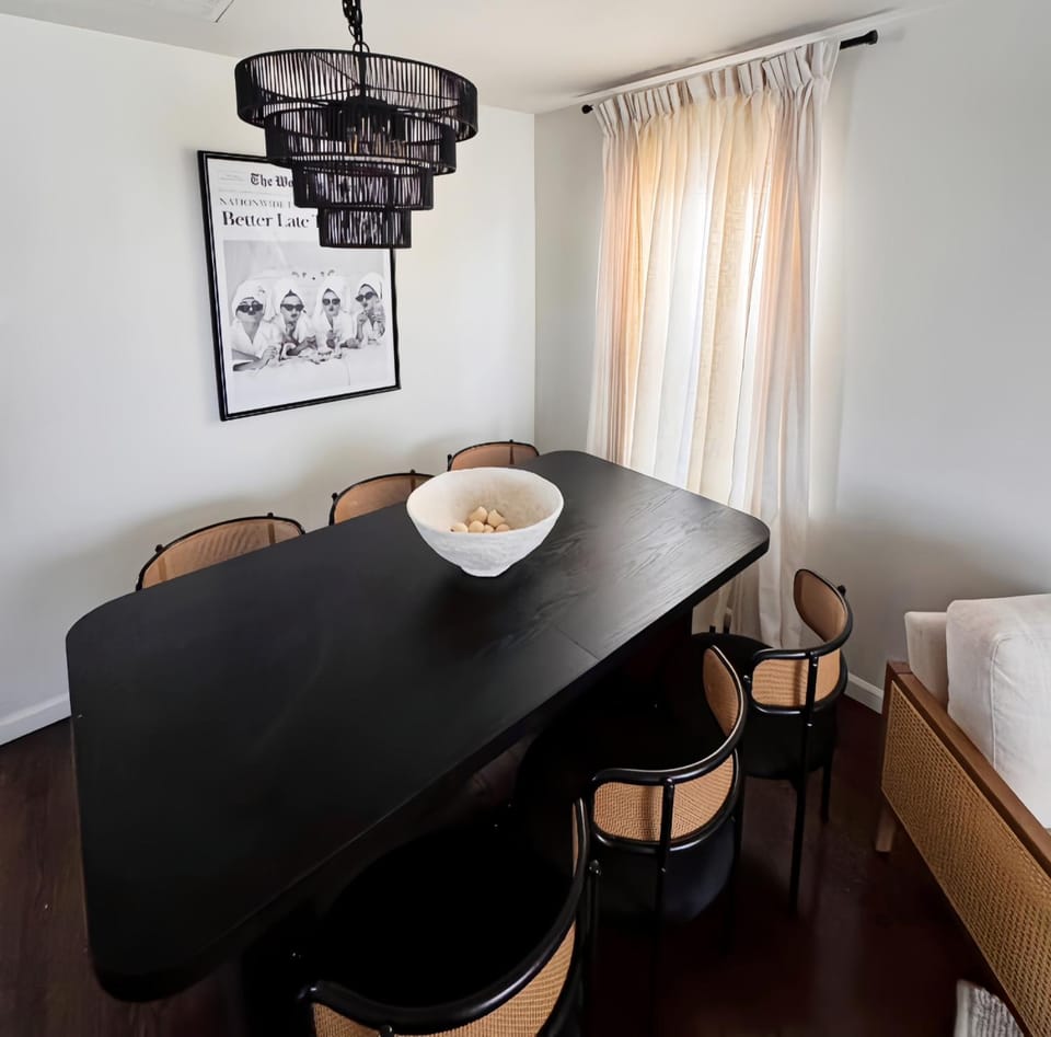 30 min from NYC luxury and chic 3 bedroom Apartment in Harrison
