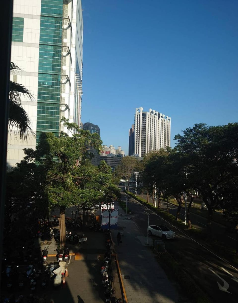 City view, Street view