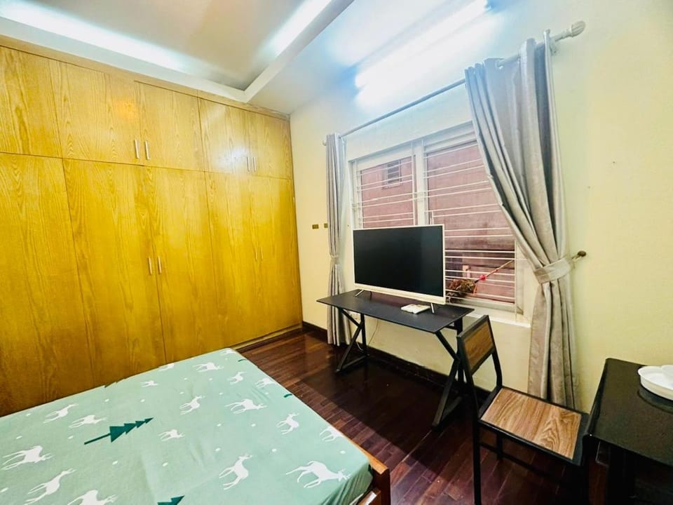 Viet stay - Nghi Tam - Near West Lake Apartment in Hanoi