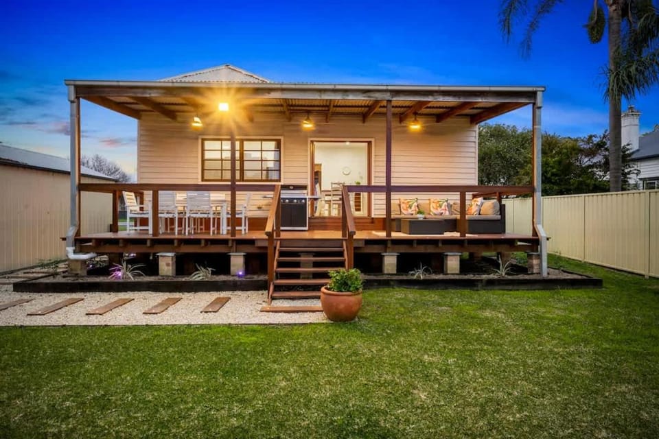 Hunter Valley Spa Stay House in Cessnock