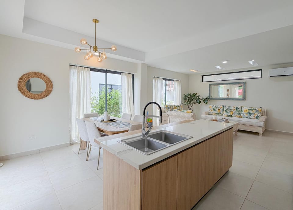Decorative detail, Dining area, kitchen