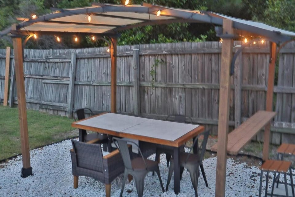 Beach Apt with Fire pit, boat parking and Grill Apartment in Pensacola Beach